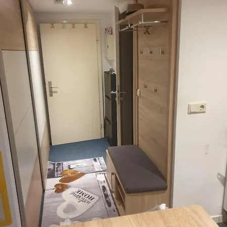 Apartment Privat Souterrain 1 Bonn